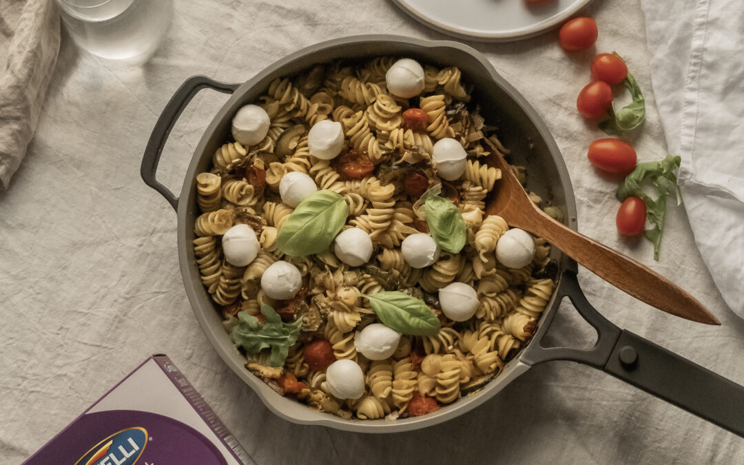 Rotini aux zucchinis, tomates, pesto & bocconcini