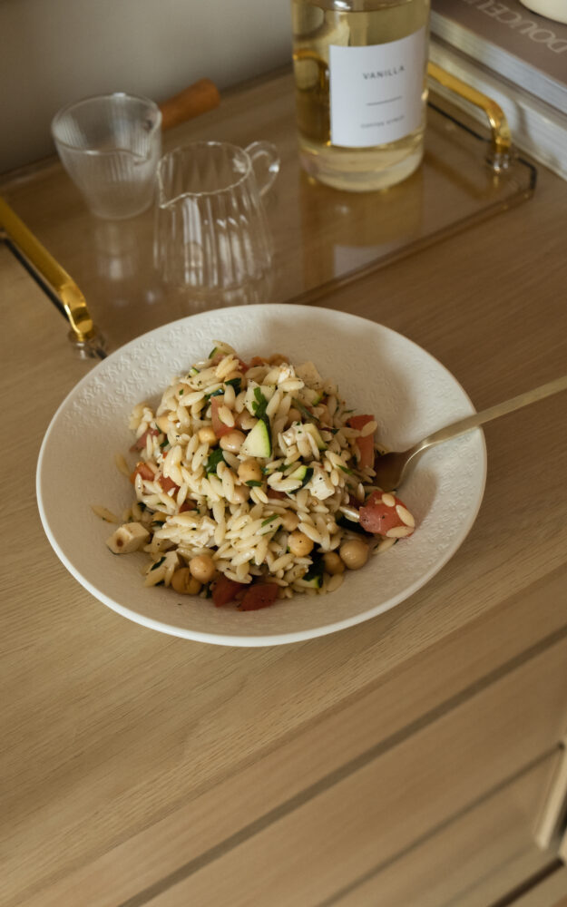 Salade d’orzo, pois chiche à la grecque